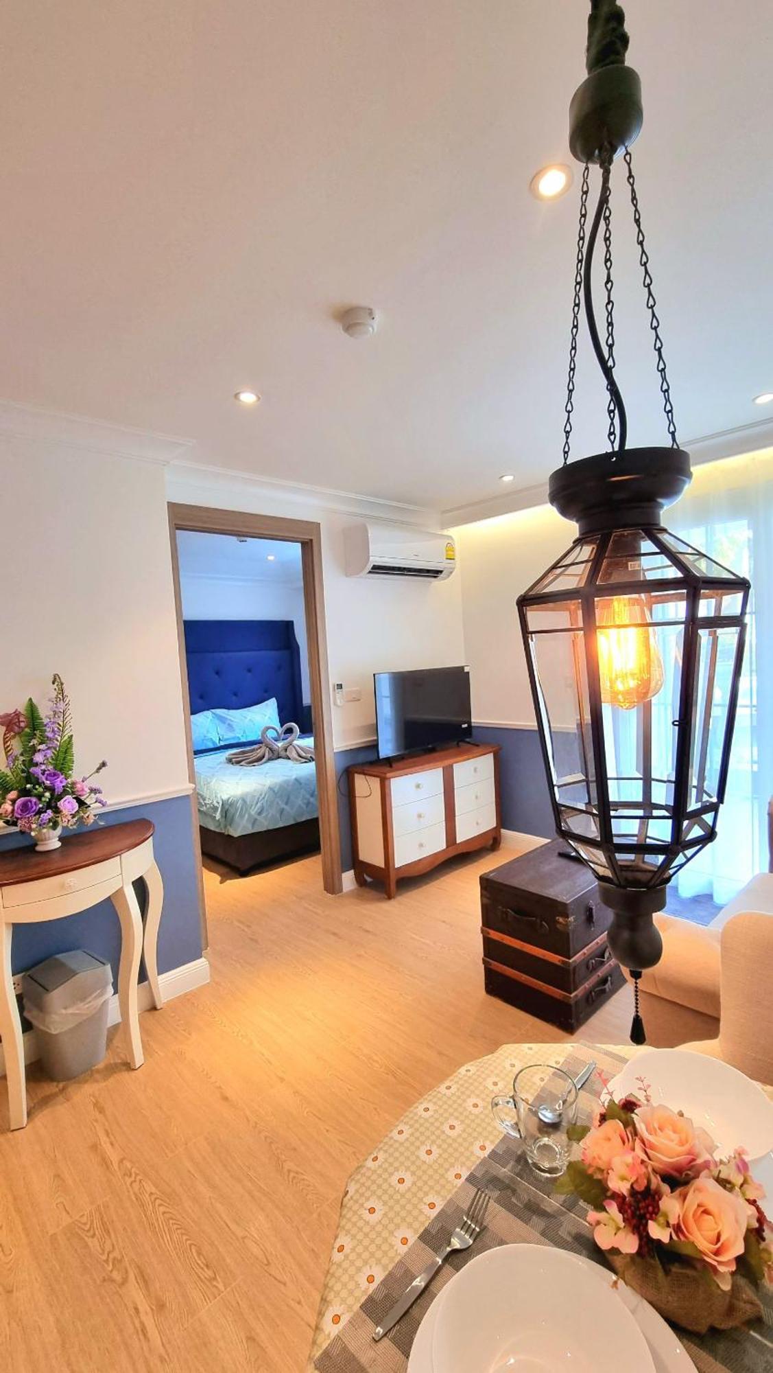 Seven Seas Cote D'Azur Resort Jomtien Na Chom Thian Buitenkant foto