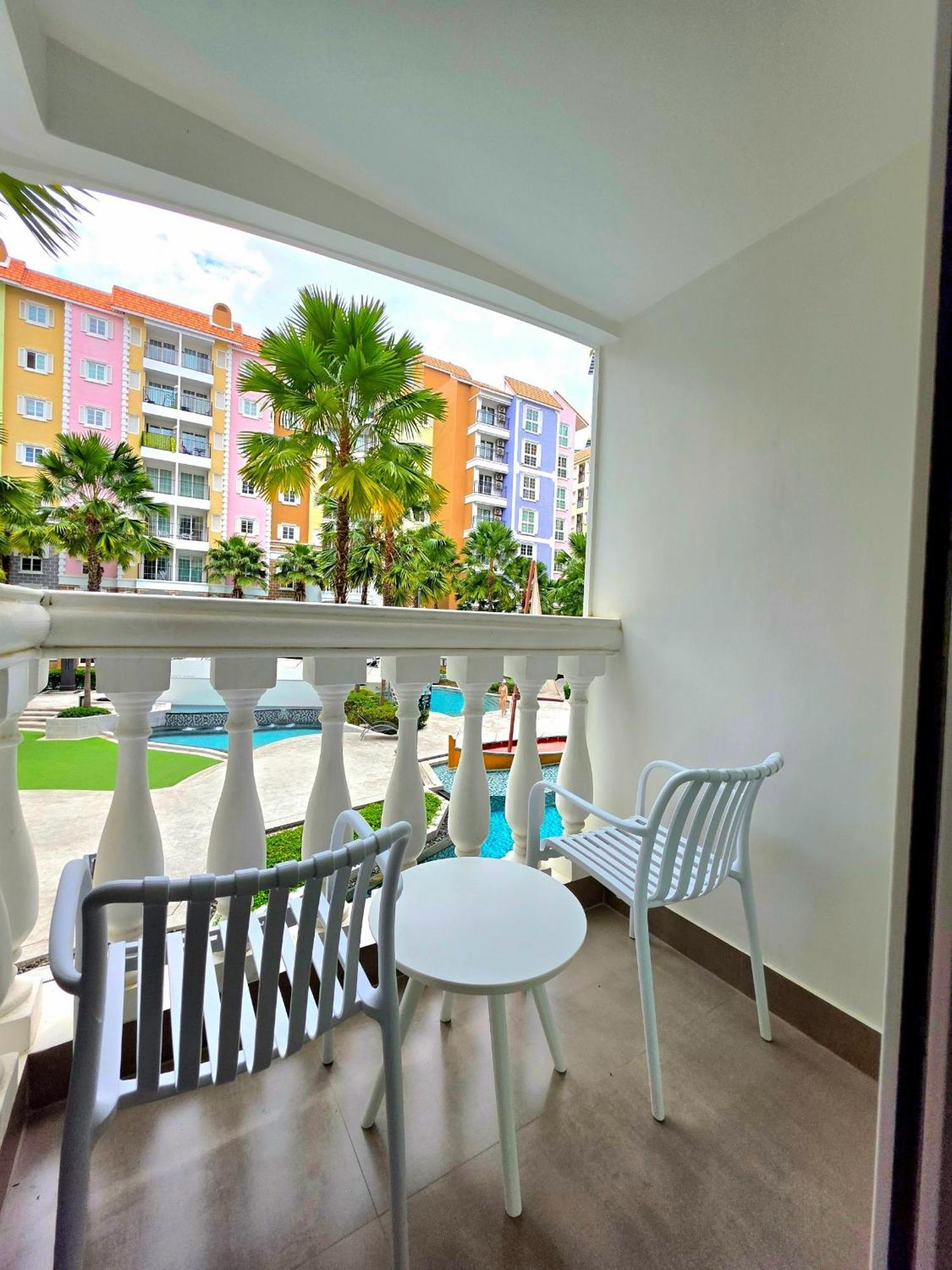 Seven Seas Cote D'Azur Resort Jomtien Na Chom Thian Buitenkant foto